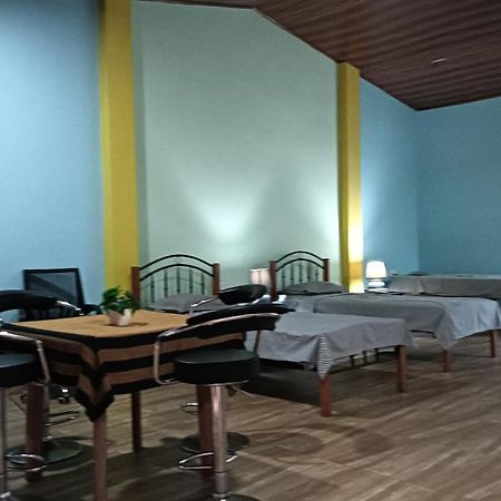 This Is It Airport Hotel And Restaurant 尼甘布 外观 照片