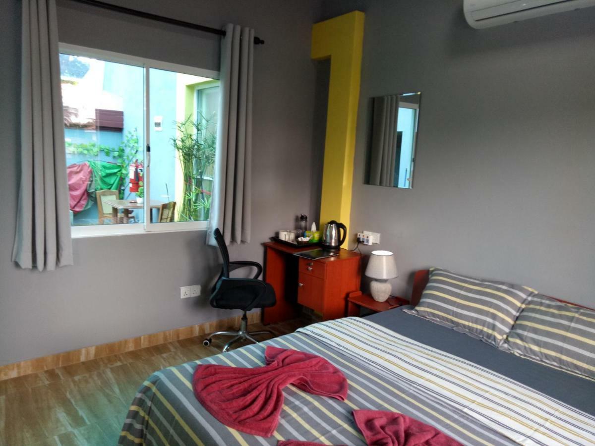 This Is It Airport Hotel And Restaurant 尼甘布 外观 照片